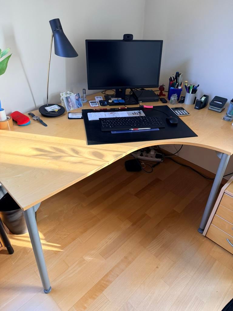Bureau Effektiv Aluframe avec plateau en bois de bouleau, 160 cm, Utilisé, IKEA, Bois