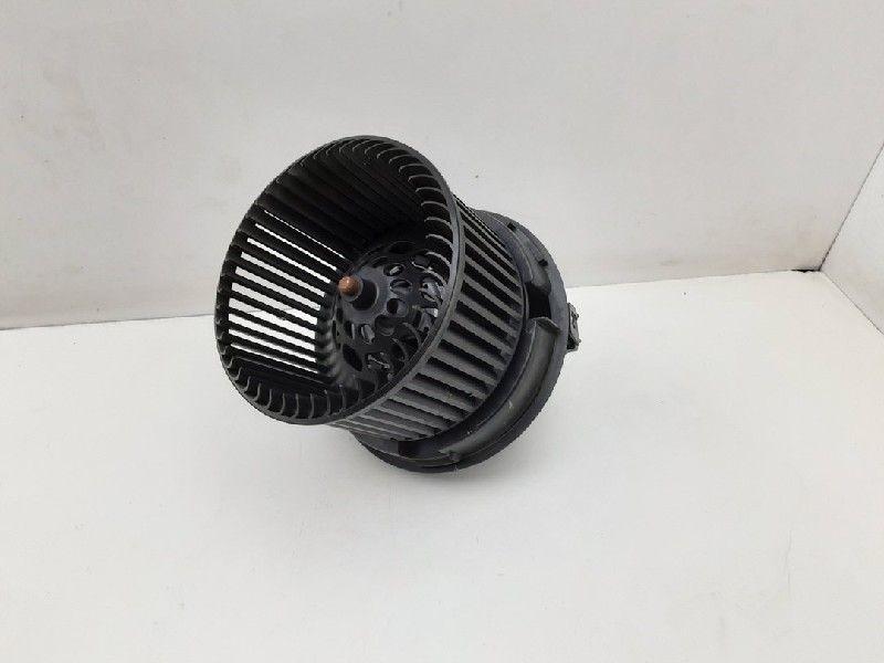 KACHEL VENTILATORMOTOR Toyota Aygo (B40) (01-2014/06-2018), Auto-onderdelen, Airco en Verwarming, Toyota, Gebruikt