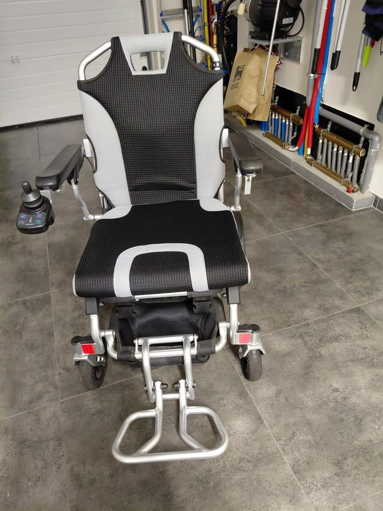 Fauteuil roulant électrique, Enlèvement, Pliant