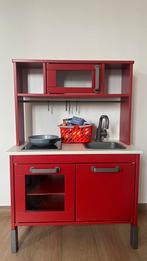 Rode speelgoedkeuken van de ikea incl accessoires, Ophalen, Zo goed als nieuw