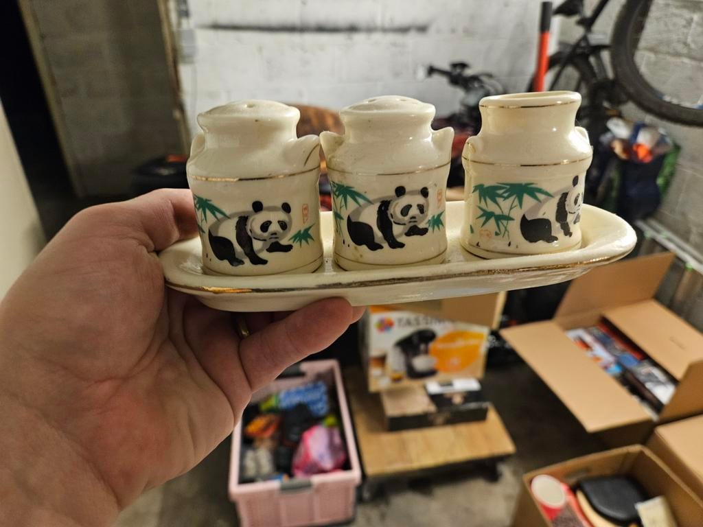 Salière et poivrier, Collections