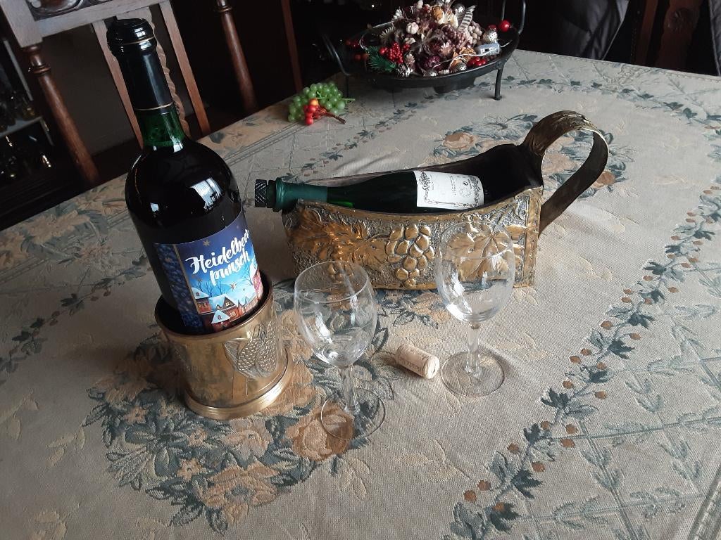 Oude koperen wijnfles onderzetter, Ophalen of Verzenden