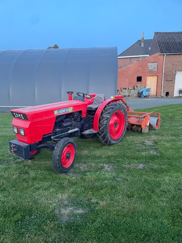 Same Vigneron 60 smalspoor + klepelmaaier & frees, Same, Jusqu'à 80 ch, Enlèvement, Oldtimer/Ancêtre