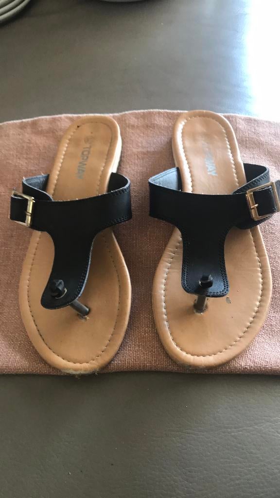 Teenslippers maat 37, Ophalen of Verzenden, Zo goed als nieuw