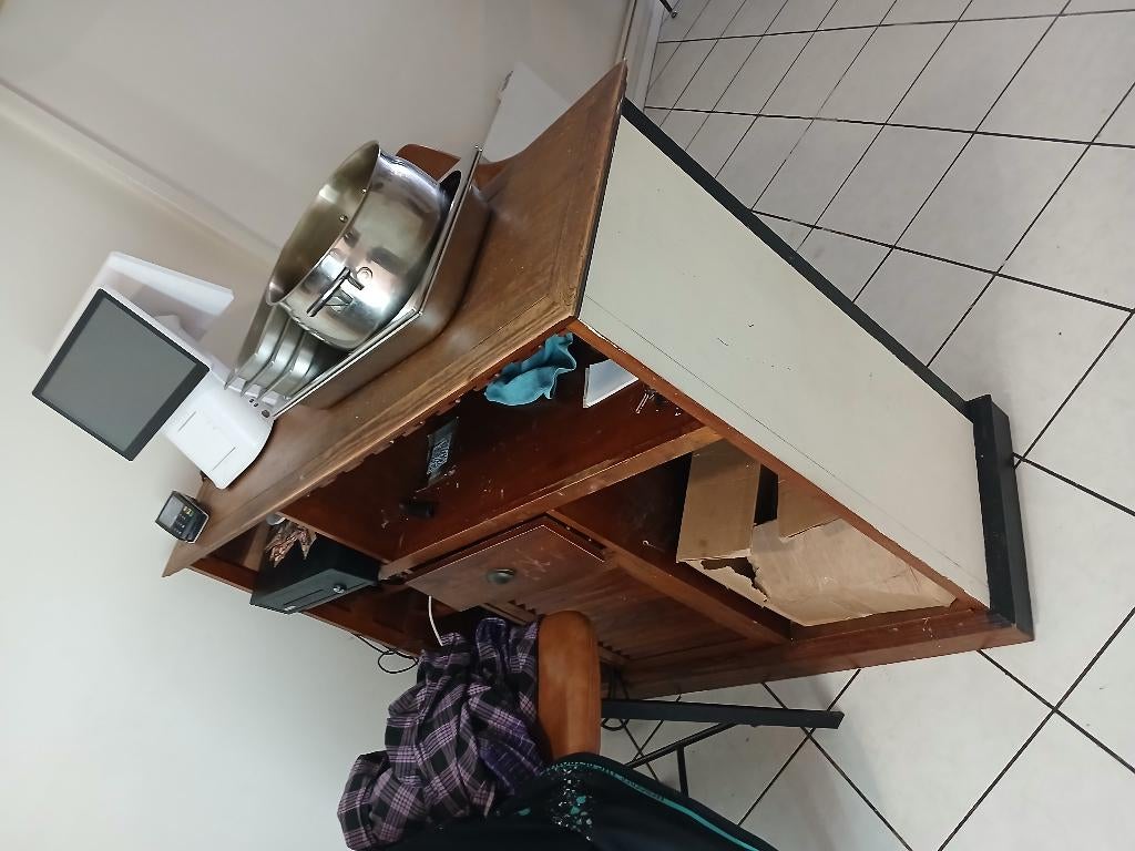 Bar en bois, Enlèvement, Utilisé