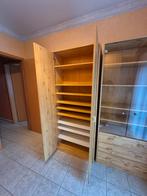 2-delige grenen opbergkast. Zeer goede conditie., Antiek en Kunst, Ophalen