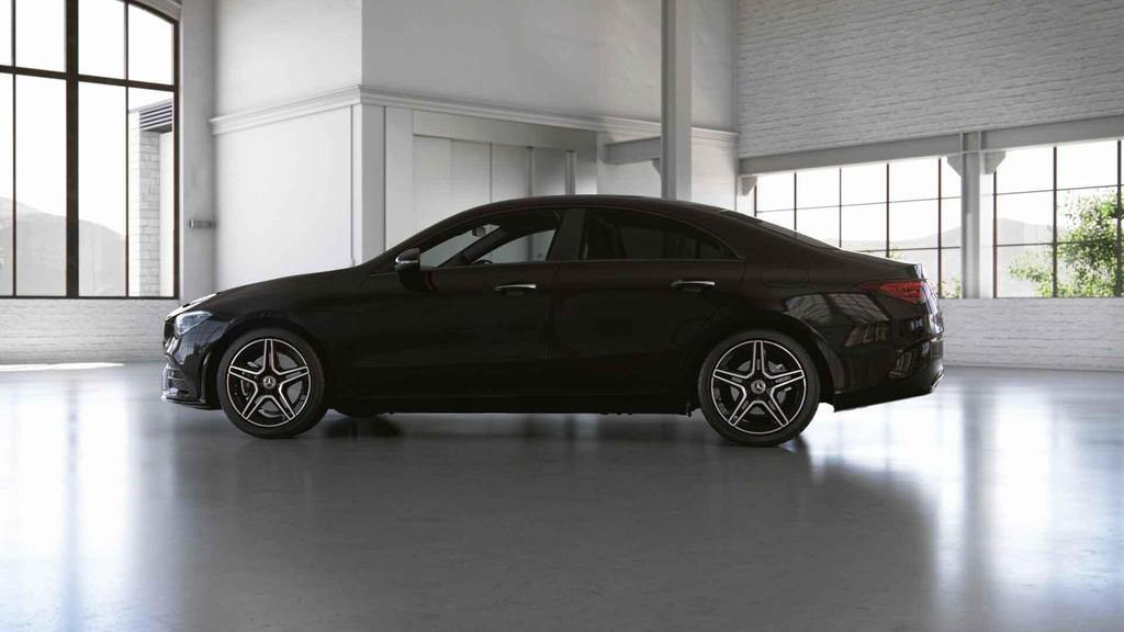 Mercedes-Benz CLA-Klasse 200 Coupé AMG Line | Panoramisch D, Stof, Euro 6, 4 cilinders, 715 kg
