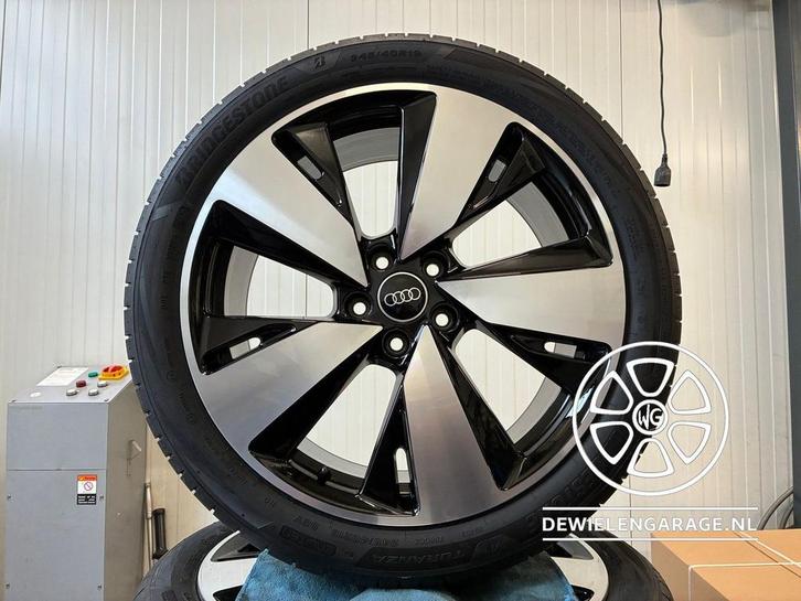 19 inch Audi A5 S5 B10 Velgen NIEUW Origineel 8B3 Zomerbande, Auto-onderdelen, Banden en Velgen, Banden en Velgen, Zomerbanden