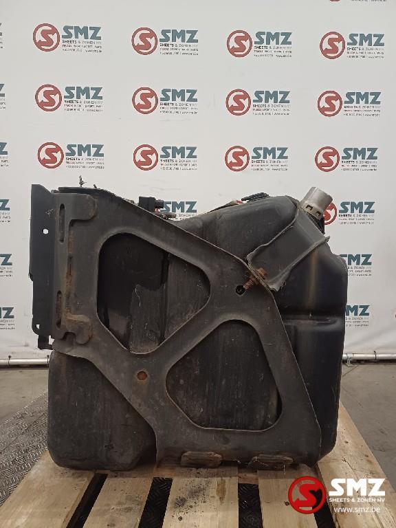 Occ Réservoir AdBlue Mercedes, Autos : Pièces & Accessoires, Pièces camion, Mercedes-Benz, Systèmes à carburant, Utilisé