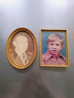 Deux cadres dorés, Enlèvement ou Envoi, Bois