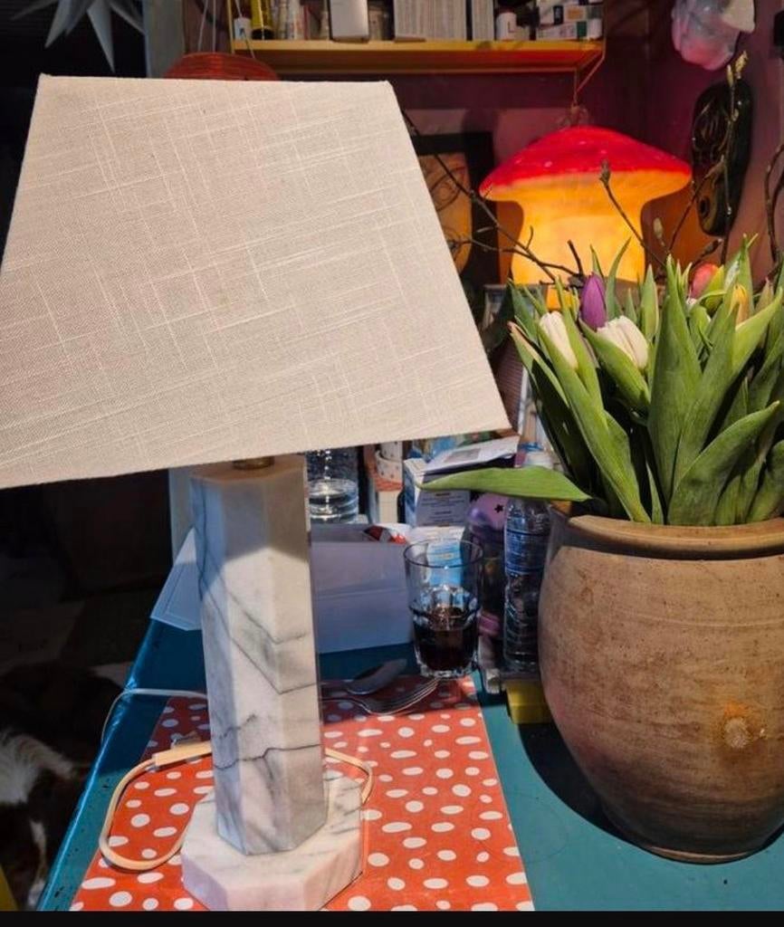 Vintage tafellamp in marmer, Enlèvement