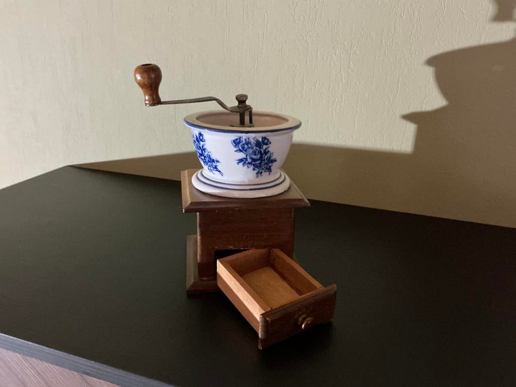 Antieke pepermolen, Antiek en Kunst, Ophalen