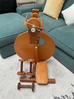 Louet S10 spinnenwiel, Ophalen, Zo goed als nieuw, Spinnewiel