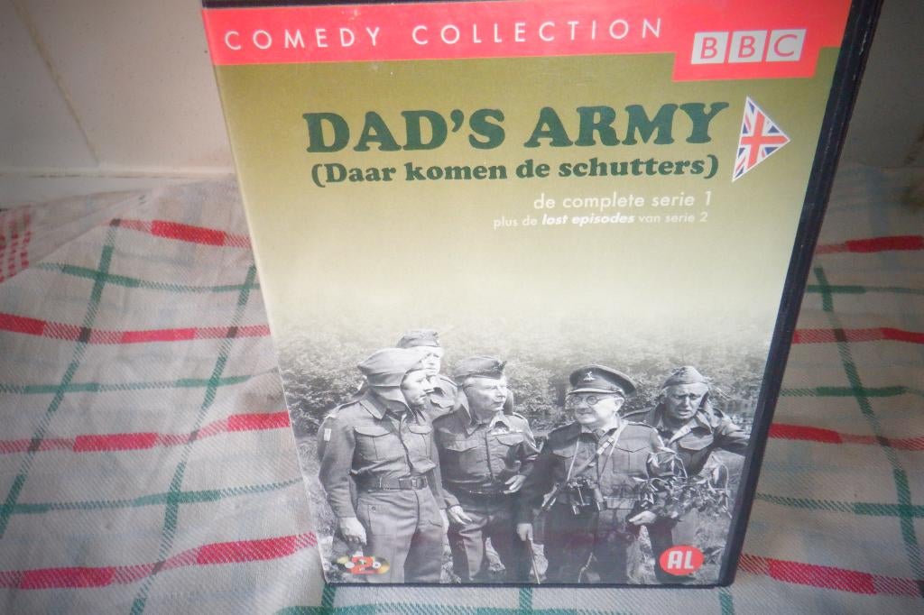 DVD Serie1 Dad's Army(2 DVD'S), CD & DVD, DVD | Comédie, Tous les âges, Enlèvement ou Envoi, Comme neuf, Comédie d'action