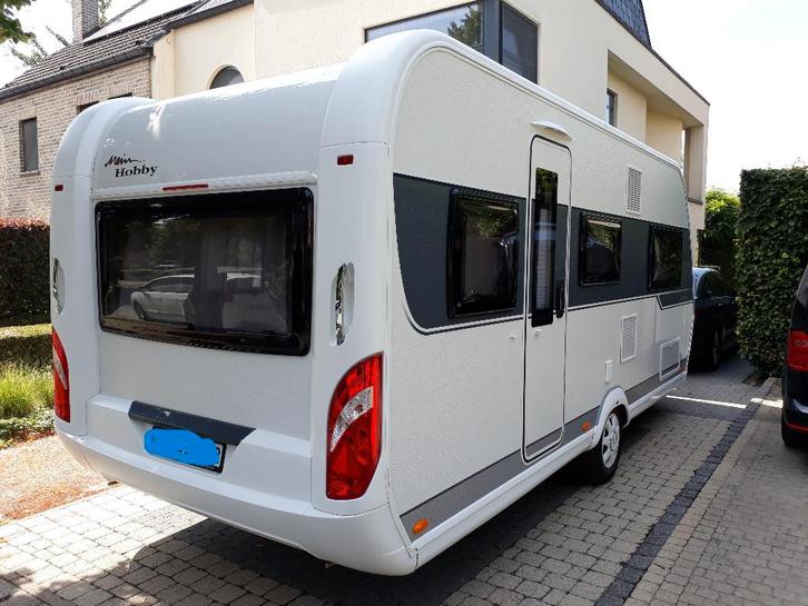 Porte-vélos climatisé Hobby 495 UL Pestige Awning Moover, Caravanes & Camping, Caravanes, Particulier, jusqu'à 4, Banquette en rond