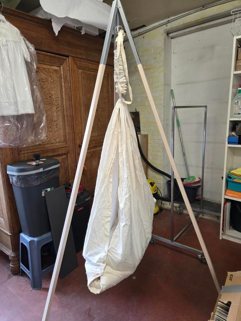 Monboon babyhangmat, Ophalen, Wieg