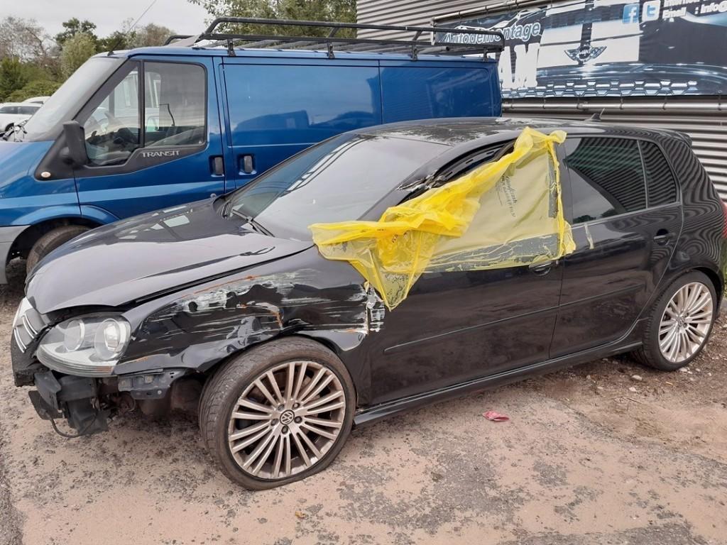 JUPE LATERALE GAUCHE Volkswagen Golf V (1K1) (1K4853859D), Utilisé, Gauche, Volkswagen