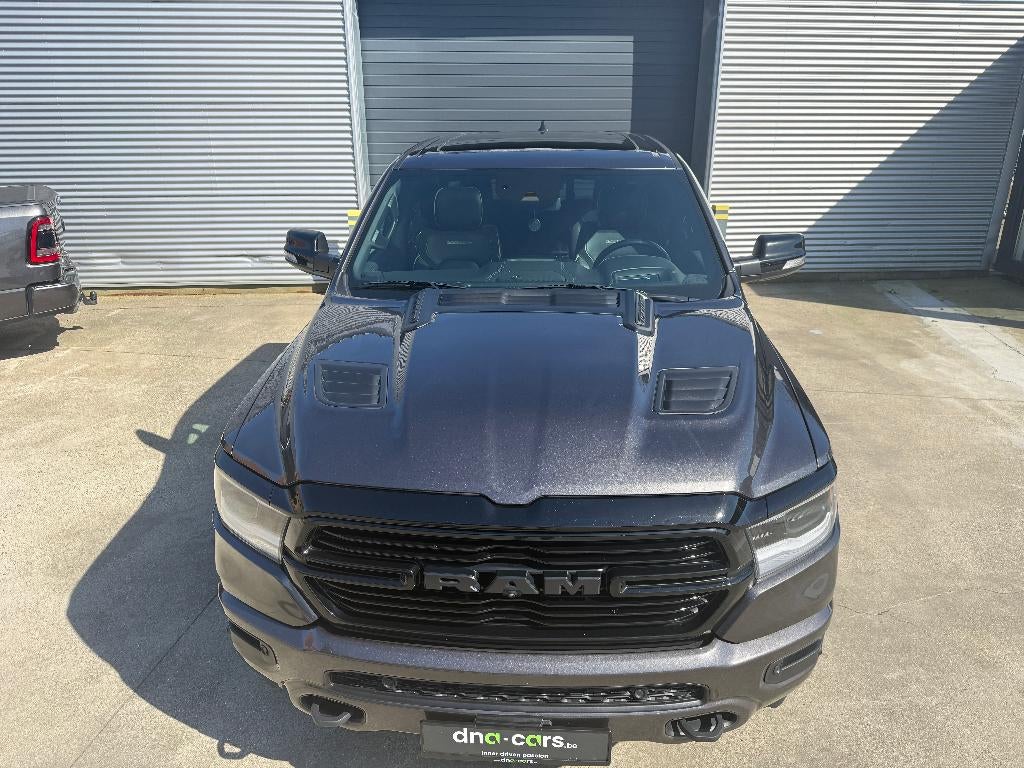 RAM LARAMIE / NIGHT EDITION / V8 5.7 / PANO / HUPD / LPG, Automaat, 295 kW, Leder, Bedrijf