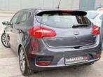 Kia Ceed 1.6 CRDI Euro 6 B World Edition 2016, Autos, Kia, Argent ou Gris, Achat, Entreprise, Boîte manuelle