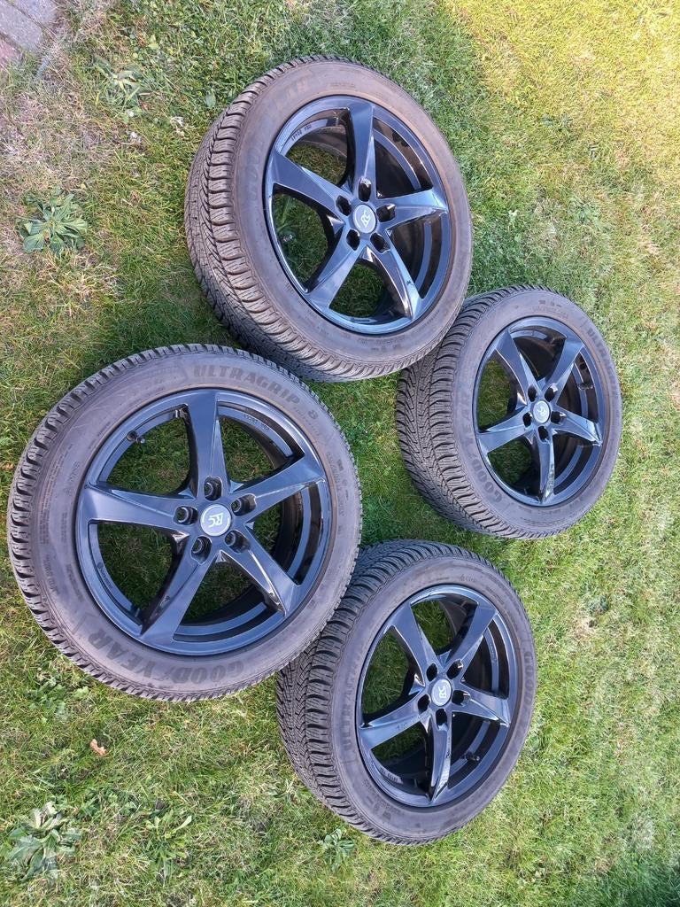 Lichtmetalen velgen 5x108 met winterbanden (Ford Focus), Ophalen, Velg(en), 17 inch, Winterbanden