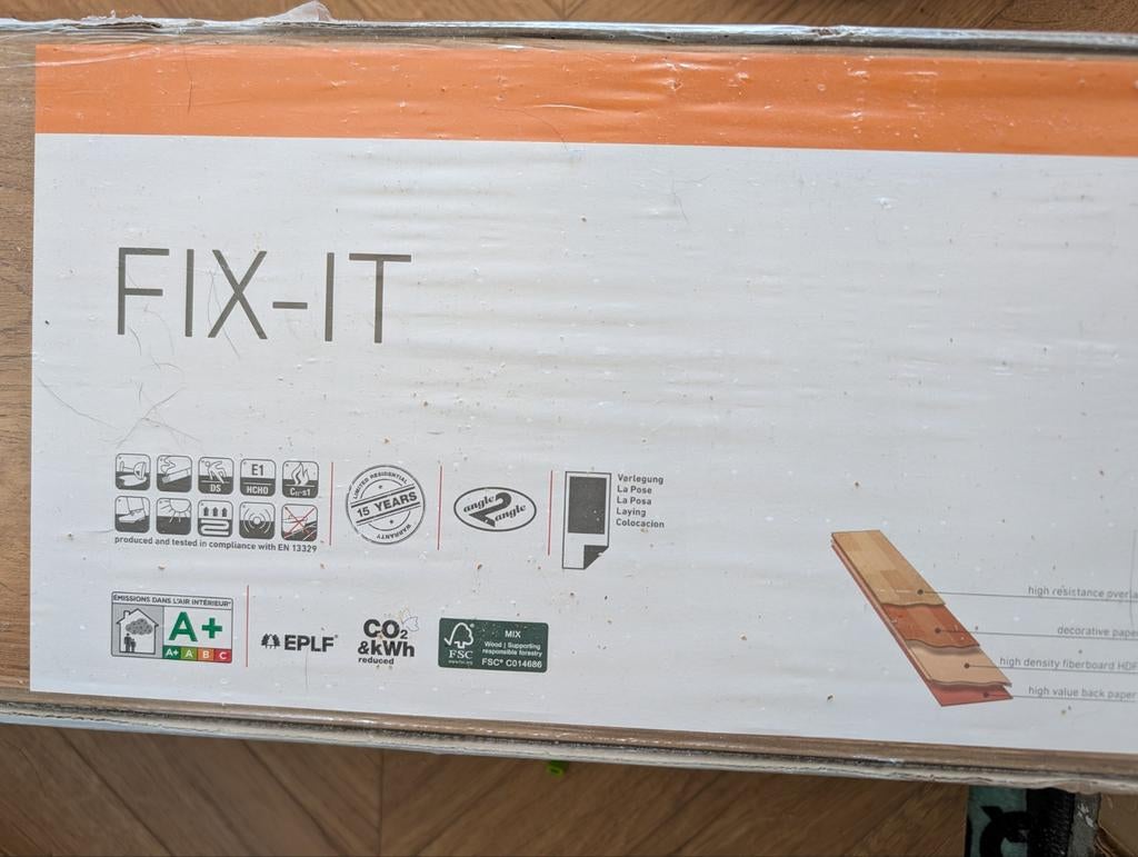 Laminaat + ondervloer, Doe-het-zelf en Bouw, Ophalen, Nieuw, Hout, Minder dan 20 mm