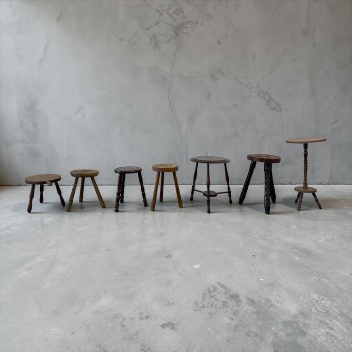 table d'appoint ronde en bois vintage/table à plantes, Antiquités & Art, Antiquités | Meubles | Tables, Enlèvement