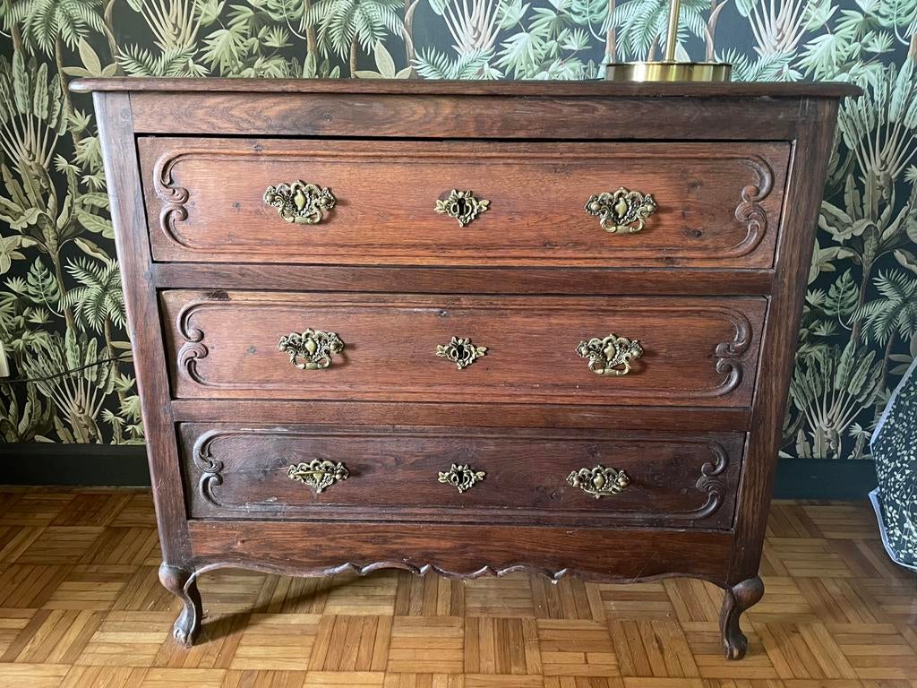 Commode ancienne, Enlèvement