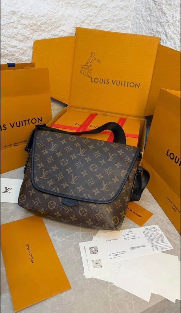 Louis vuitton tassen, Handtassen en Accessoires, Ophalen of Verzenden, Nieuw