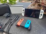 Nintendo Switch OLED + 128 Go + 4 Joy-Cons, Consoles de jeu & Jeux vidéo, Enlèvement, Switch OLED