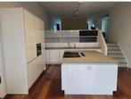 Moderne witte keuken met volledig eiland, premium design, Huis en Inrichting, Ophalen, Zo goed als nieuw