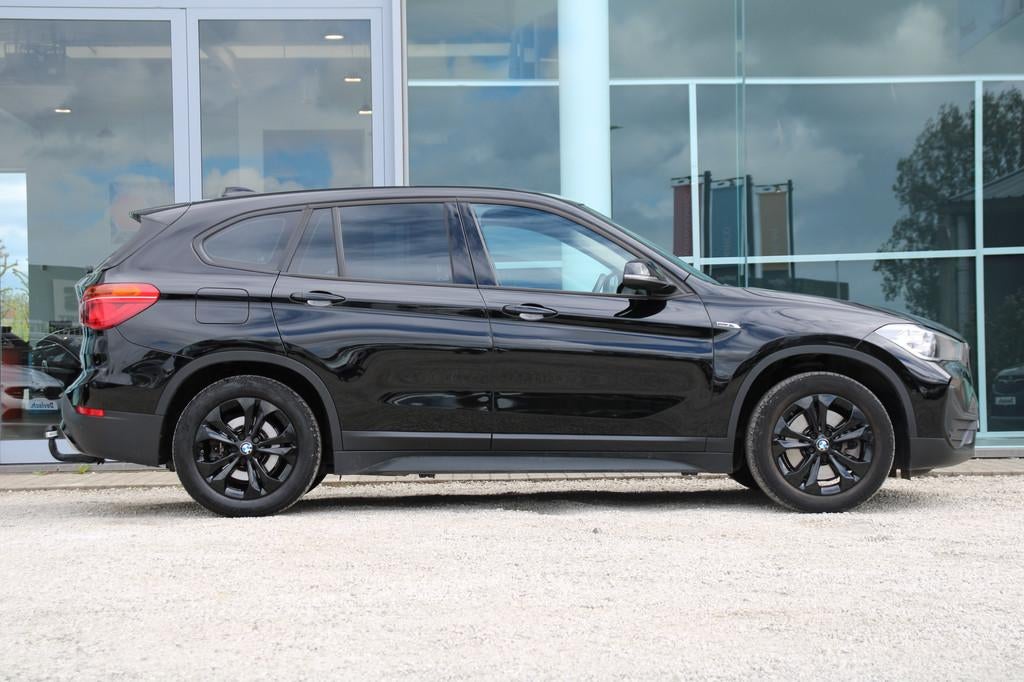 BMW X1 (F48) 1.5 PLUG-IN X-Drive 25e 220PK *LEDER*TREKHAAK*, Achat, Entreprise, Noir, 5 portes