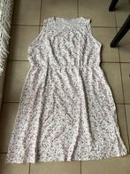 Nieuwe wit gebloemde jurk - maat 48, Enlèvement ou Envoi, Neuf, Taille 46/48 (XL) ou plus grande, Blanc