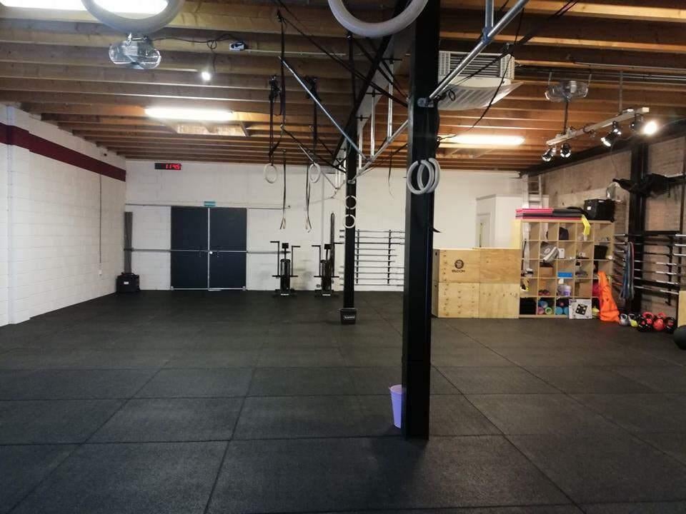 Dalles sol fitness en caoutchouc 1mx1m. Épaisseur 20mm, Sports & Fitness, Équipement de fitness, Neuf, Info@kriden.be, Enlèvement ou Envoi