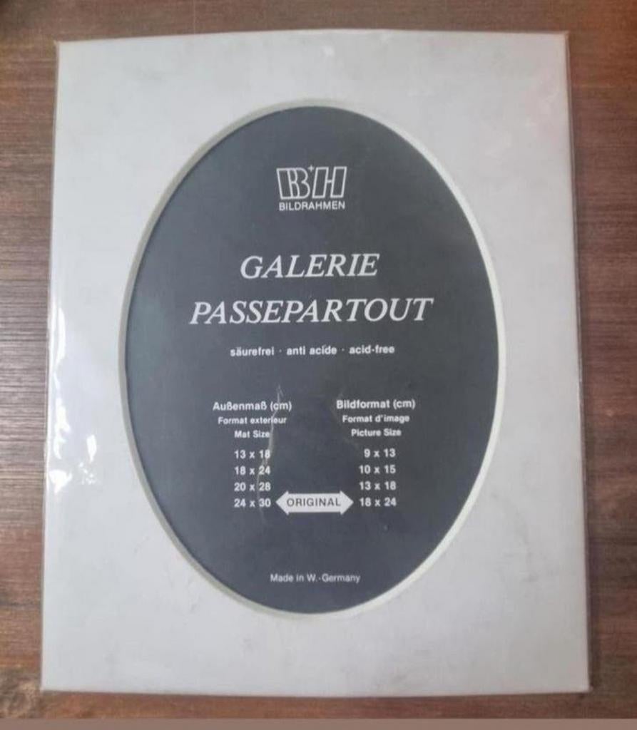 Nieuwe Passe-partout 30x24 cm, Overige materialen, Minder dan 50 cm, Nieuw, Ophalen of Verzenden