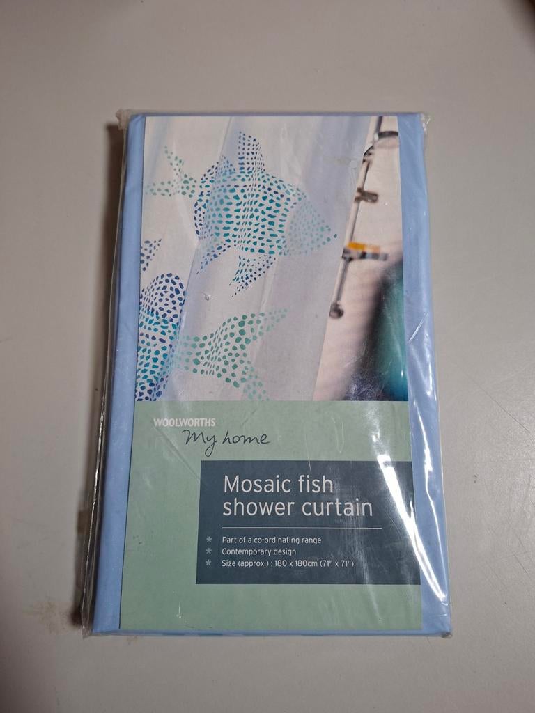 2 rideaux de douche + 1 tringle (tout tjs emballé), Enlèvement