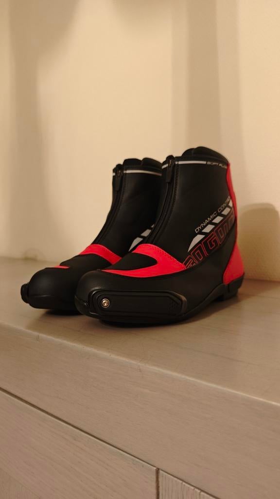 Motorschoenen nieuw, Ophalen