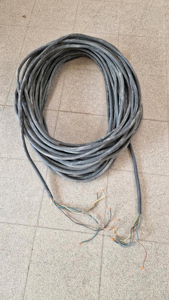 câble rallonge électrique flexible 5G4 60 mètres 400V, Bricolage & Construction, Électricité & Câbles, Utilisé, Câble ou Fil électrique