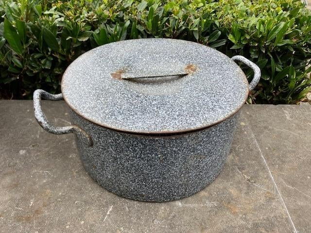 GROTE VINTAGE KOM IS GESPIKKELD BLAUW EMAILLE ., Antiek en Kunst, Ophalen of Verzenden