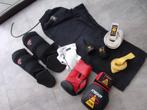équipement sport de combat taille M + gants cuir, Sport en Fitness, Vechtsporten en Zelfverdediging, Ophalen, Gebruikt, Vechtsportbescherming