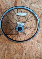 Petite roue avant avec moyeu dynamo Shimano. Nouveau., Enlèvement ou Envoi