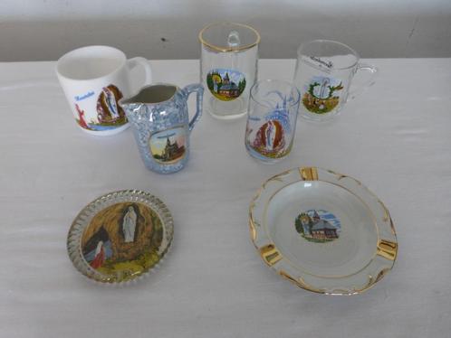 Lotje glazen en zo met afbeelding van Lourdes en zo voor 2€, Antiquités & Art, Antiquités | Objets religieux, Enlèvement