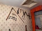 Antieke verzameling agrarisch handgereedschap – wanddeco, Antiek en Kunst, Ophalen