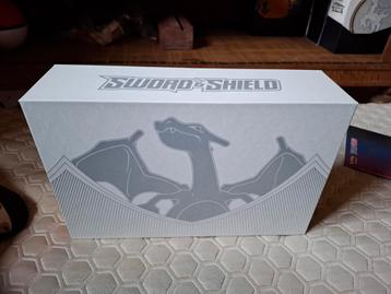 Pokémon Charizard ultra premium box  beschikbaar voor biedingen