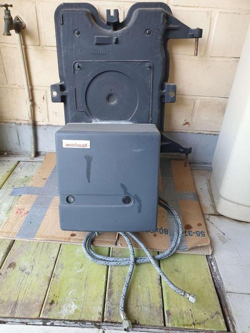 Mazoutbrander Weishaupt + deur 2018, perfekt, 1981 EUR nieuw, Doe-het-zelf en Bouw, Chauffageketels en Boilers, Ophalen of Verzenden