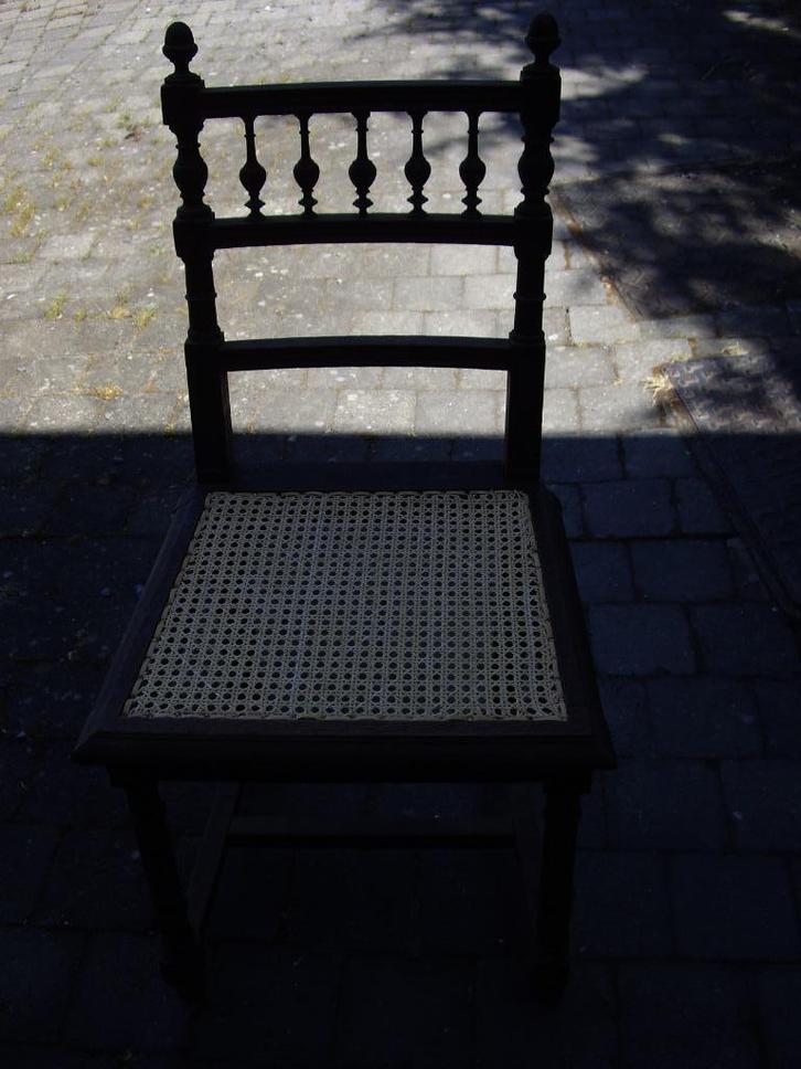 1 klassieke stoel met rieten, Huis en Inrichting, Stoelen, Gebruikt, Eén, Hout, Riet of Rotan, Bruin, Ophalen