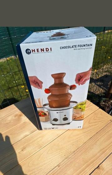 Te Koop NIEUWE  Chocolade fontein  beschikbaar voor biedingen