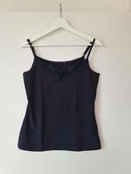 Donkerblauw topje met kant, Maat 38/40 (M), Blauw, Ophalen of Verzenden, Zonder mouw
