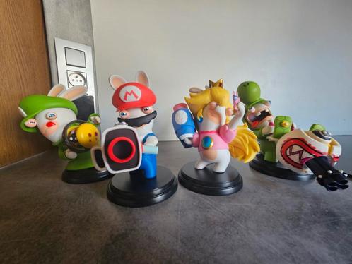 Statuettes Mario et Les Lapins Crétins, Consoles de jeu & Jeux vidéo, Consoles de jeu | Nintendo Consoles | Accessoires, Comme neuf