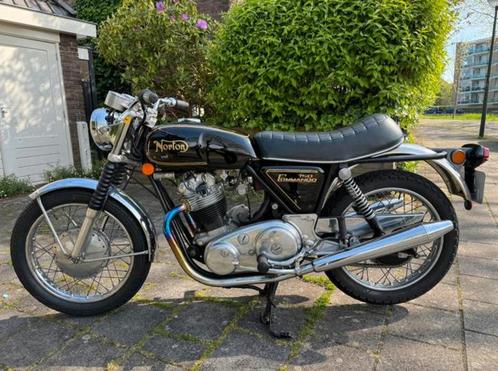 Prachtige Norton Commando 750 cc Roadster Zwart Motor Bike, Motoren, Motoren | Oldtimers, 2 cilinders, Ophalen