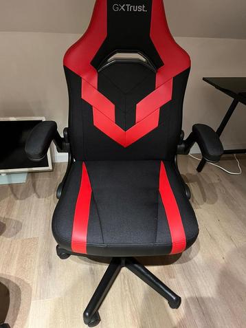 Gaming stoel beschikbaar voor biedingen